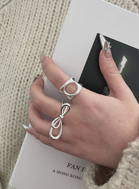 镂空厚版蝴蝶结珍珠设计感戒指