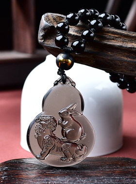 2026年属狗人佩戴吉祥挂件