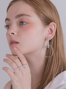 张韶涵同款碎冰锆石长戒指仙气款