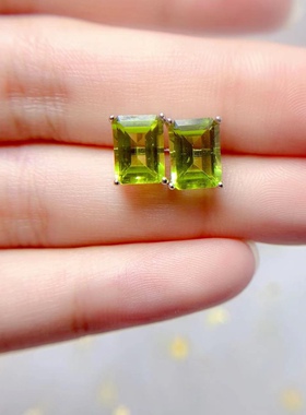 天然橄榄石耳钉简约设计方形四抓镶s925纯银不过敏橄榄绿包邮