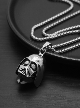 跨境吊坠钛钢欧美项链武士头盔