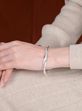 正品烙刻简古约手工银饰绞丝复麻花9银手镯女个9性时尚开口纯银镯