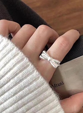 新款月光圆形蝴蝶结戒指女式轻奢时尚温柔甜酷风高级感开口食指戒