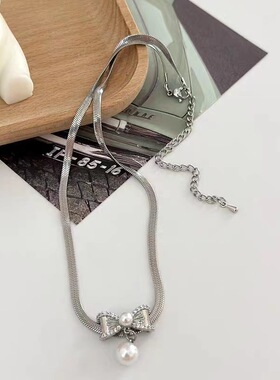 轻奢高级感蝴蝶结珍珠项链女小众设计时尚百搭锁骨链个性颈链饰品