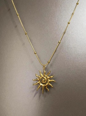 简约螺旋古着镂空金色太阳项链