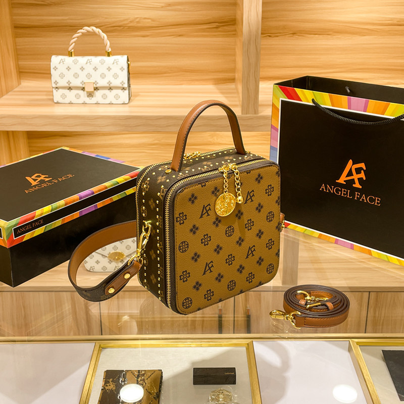 女2022新款百搭单肩斜挎高级手提包 奢奈美小方包