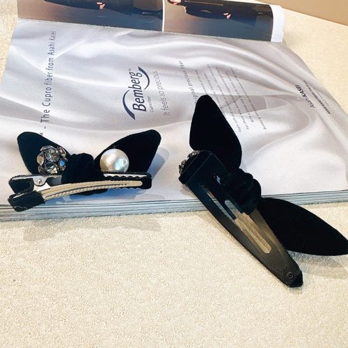 韩国复古丝绒水钻兔耳朵立体鸭嘴夹发夹女气质高级感边夹公主BB夹 - 图2