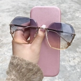 Брендовые модные солнцезащитные очки на солнечной энергии, изысканный стиль, в корейском стиле, защита от ультрафиолета, по фигуре