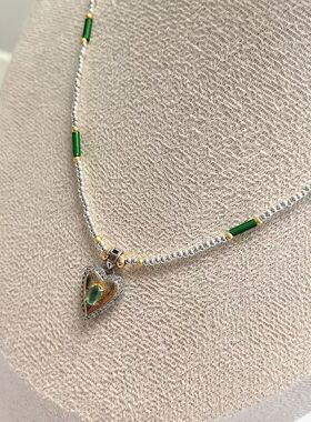 D1000# S925通体纯银双色镀真金精工镶嵌祖母绿心形宝石吊坠