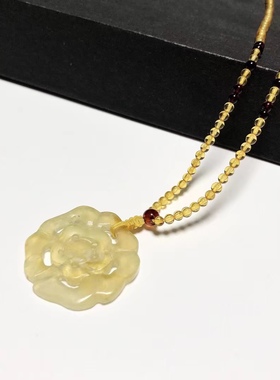 D1139# 天然羊角玫瑰花吊坠30.2*3.2mm 配金绞蜜万能链