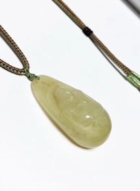 D1104# 天然和田玉黄口老料佛公吊坠42.8*21.8*12.8mm 重17.85克