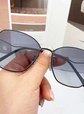 浅色时尚可配网红款近视眼镜