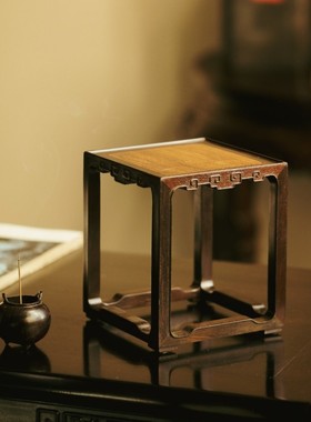 大红酸枝四方底座工艺品