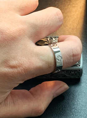 云瑶十字-银色高级钛钢尾戒女生