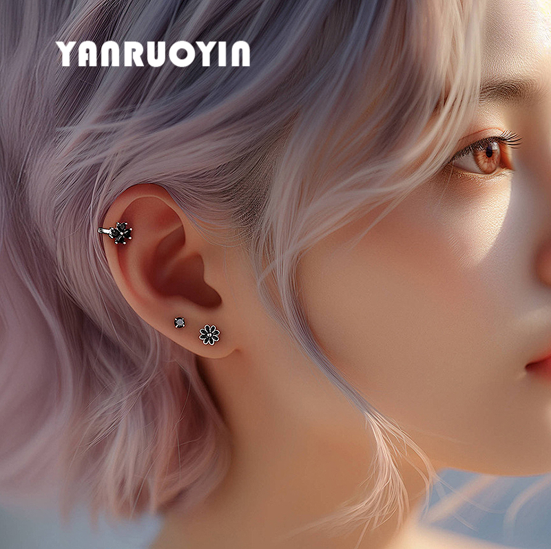 999足银耳环女黑色四叶草设计复古花朵通勤百搭时尚免摘纯银耳扣,淘宝优惠券,粉丝福利购,淘宝优惠卷