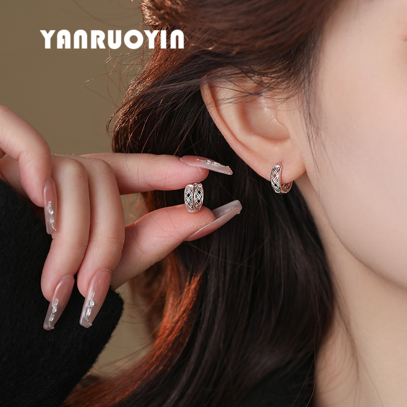 999足银耳环女纯银镂空设计高级感个性时尚简约百搭耳扣精致免摘,淘宝优惠券,粉丝福利购,淘宝优惠卷