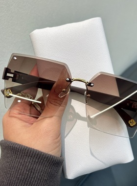 无框墨镜女高级感2025新款方形显瘦防紫外线时尚大框太阳眼镜开车