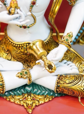 尼泊尔工艺彩绘热灼色带大鹏鸟背光金刚萨埵佛像纯铜手工錾刻摆件