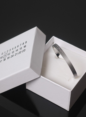 只有几个了钛钢磨砂数字开口手环