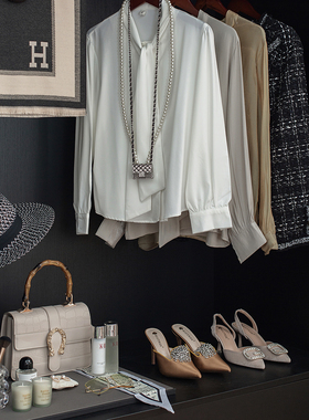 衣帽间展厅衣服鞋包软装饰品摆件