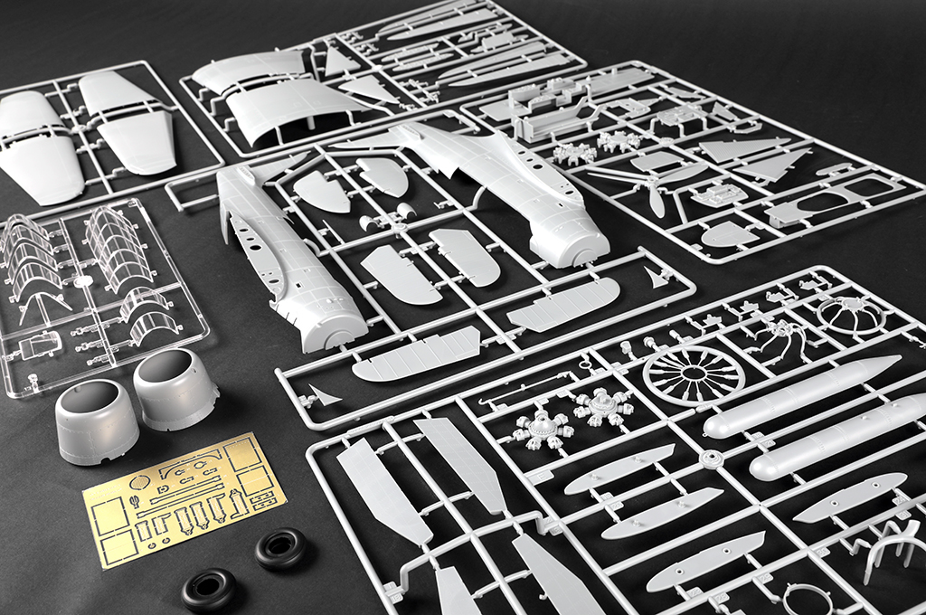 小号手 02226 胶粘拼装模型 1/32TBD-1“蹂躏者”鱼雷攻击机 - 图1