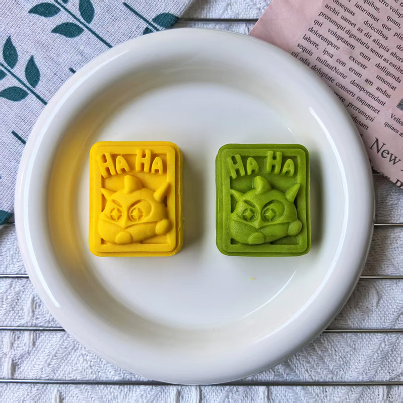 Cute Crayon Shin-Chan Pastry Mold