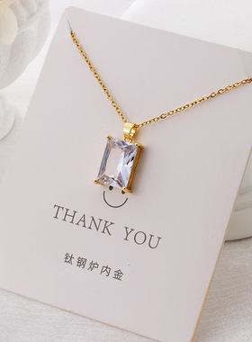 百搭轻奢钛钢项链女小众设计不掉色吊坠感新款穿搭简约锁骨链