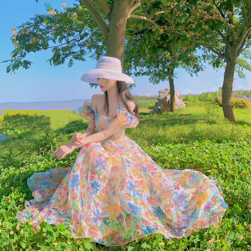 新款海边度假连衣裙长裙彩色法式收腰旅游吊带沙滩夏季裙子拍照女 - 图0