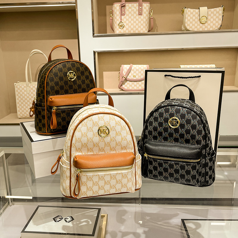 mk 2021新款潮时尚秋冬小众感双肩包 惠派旗舰双肩背包