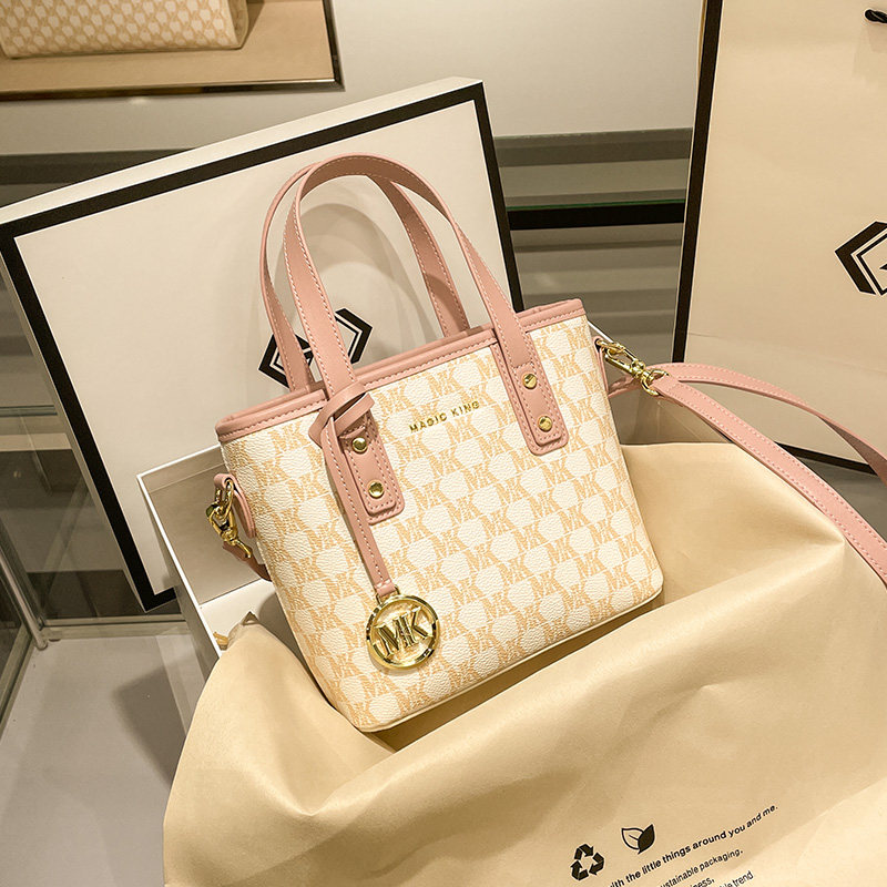 mk小女夏2021潮时尚百搭托特包包 惠派旗舰女士包袋