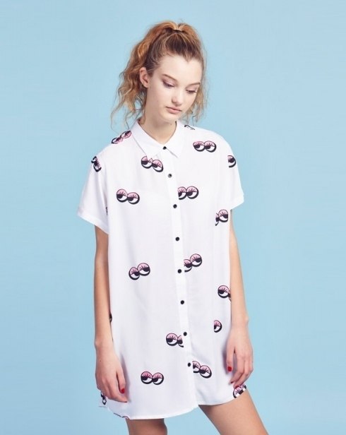 Cute special oaf cartoon style super cute white shirt