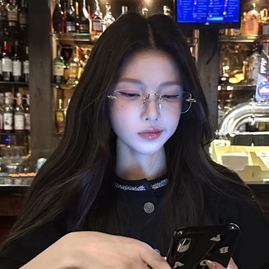 No-makeup gold wire rimless glasses for myopic women can be equipped with high-end rimless pure lust anti-blue light silver frames