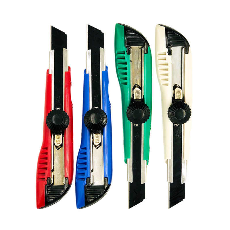 日钢旋转锁定美工刀18MM黑刃加厚大号介刀墙纸壁纸刀具刀片工业用,淘宝优惠券,粉丝福利购,淘宝优惠卷