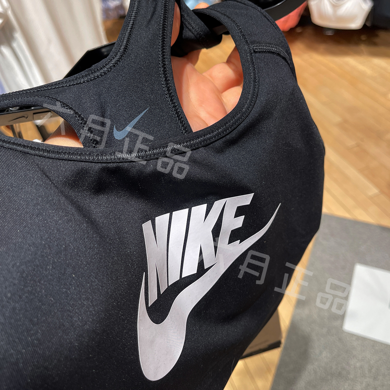 正品NIKE耐克女子背心休闲健身瑜伽内衣运动透气文胸 CN5263-010 - 图1