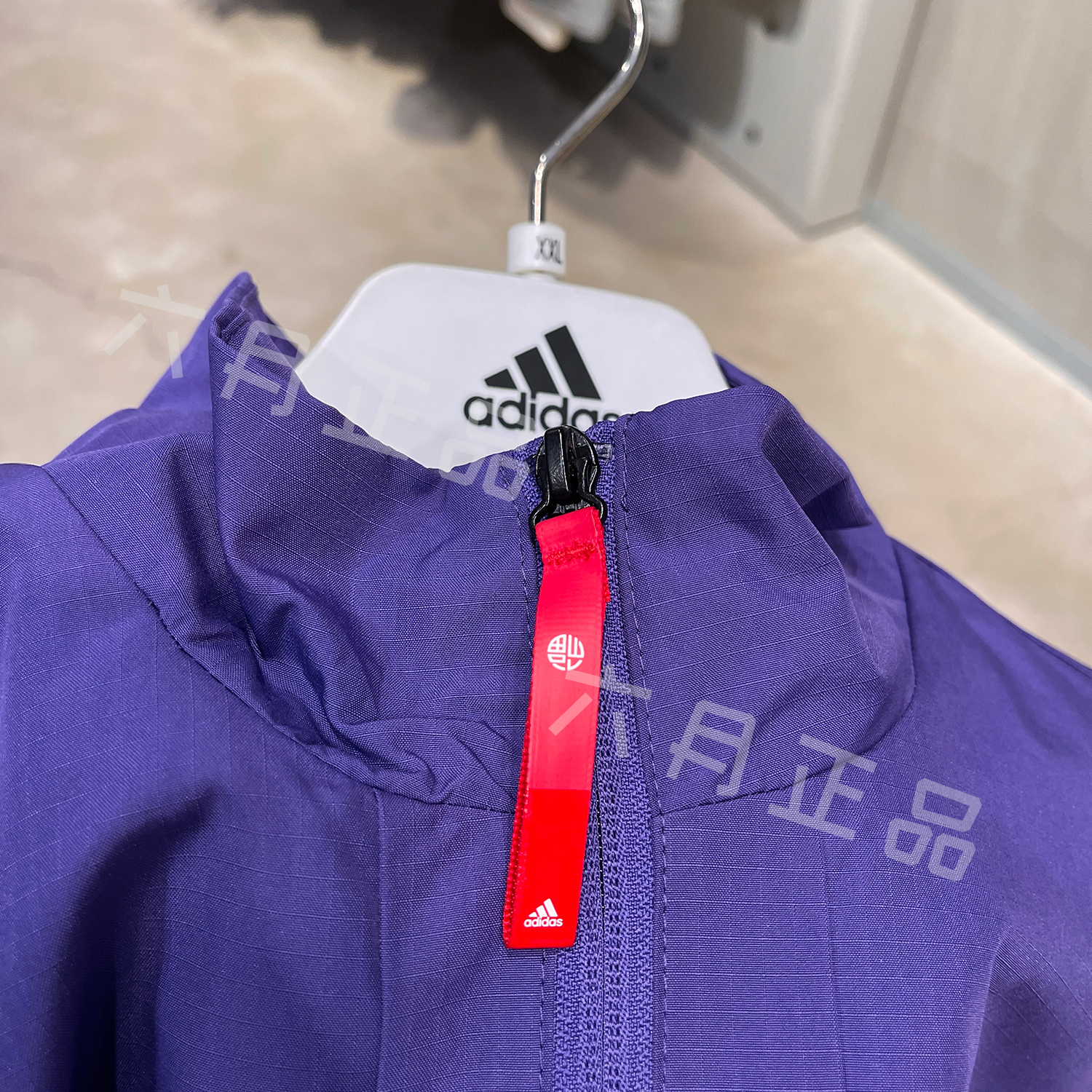 ADIDAS阿迪达斯男子秋冬外套运动休闲加绒保暖连帽防风夹克GP1824 - 图1