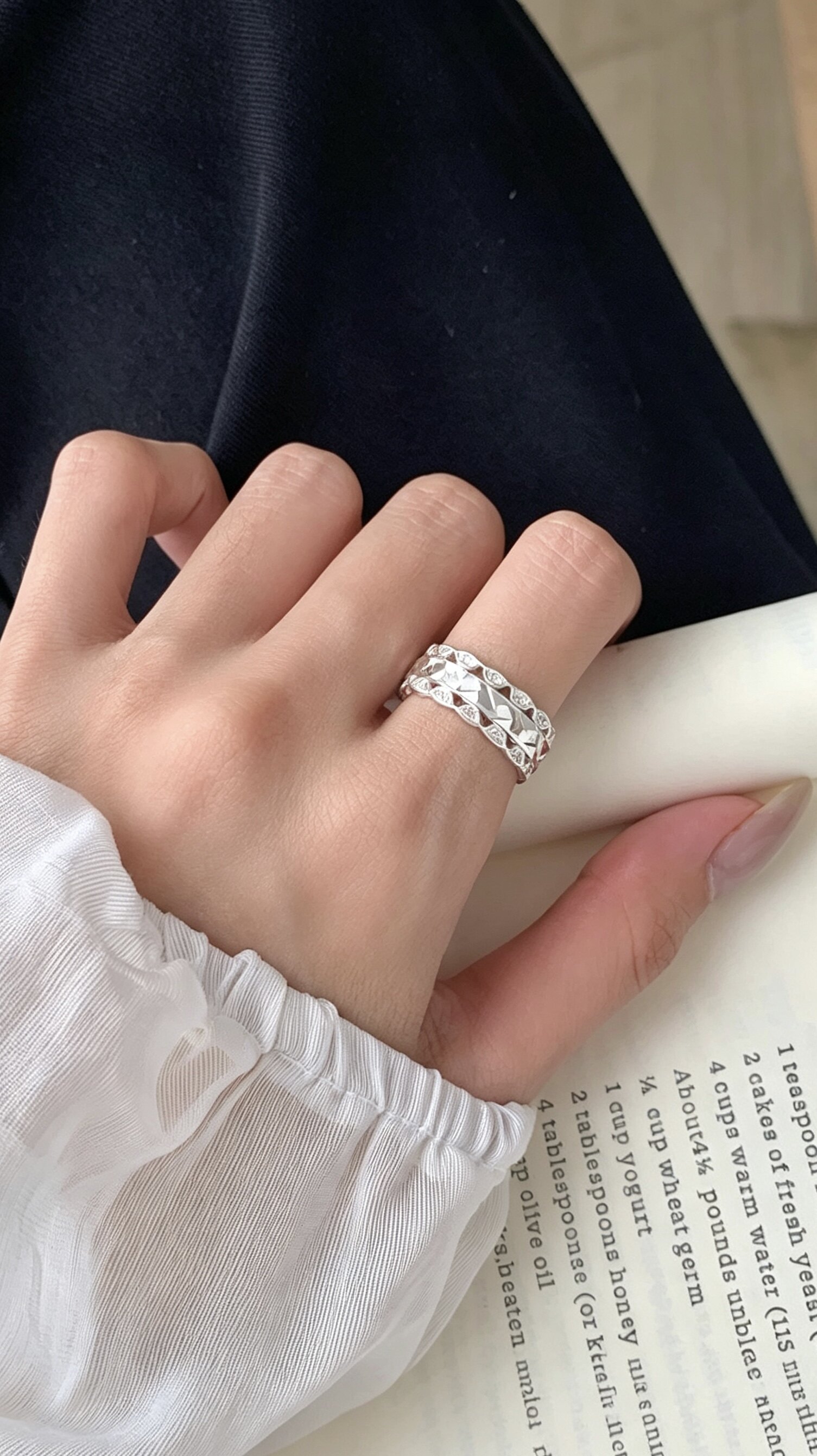 Accessories collection 925 silver ring for women, niche design, high-end, light luxury, versatile, fashionable, simple and simple