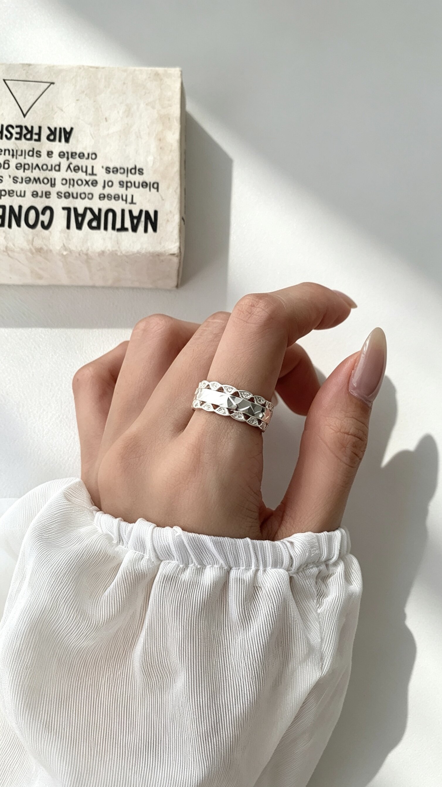 Accessories collection 925 silver ring for women, niche design, high-end, light luxury, versatile, fashionable, simple and simple