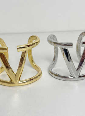 欧美风金属线条V字环形手镯