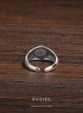 复古做旧个性字母罗盘印章戒指男