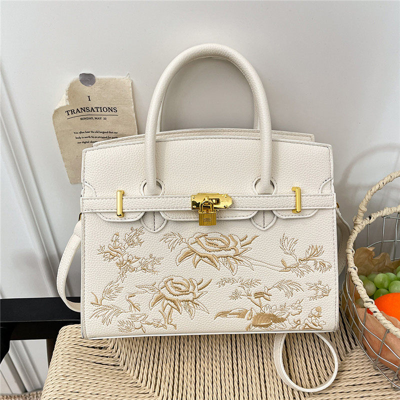 跨境爆款热销女包2026新款轻奢高级感手提斜挎包文艺大容量单肩包,淘宝优惠券,粉丝福利购,淘宝优惠卷