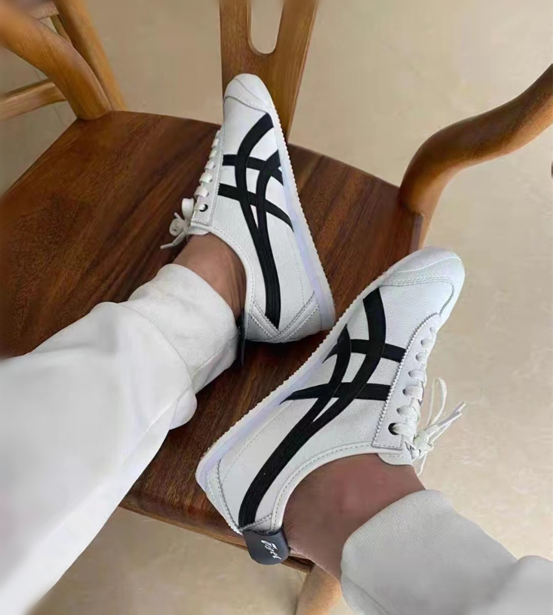 Onitsuka Tiger 鬼塚虎新款荔枝纹黑白运动休闲鞋D508K-0190-0193