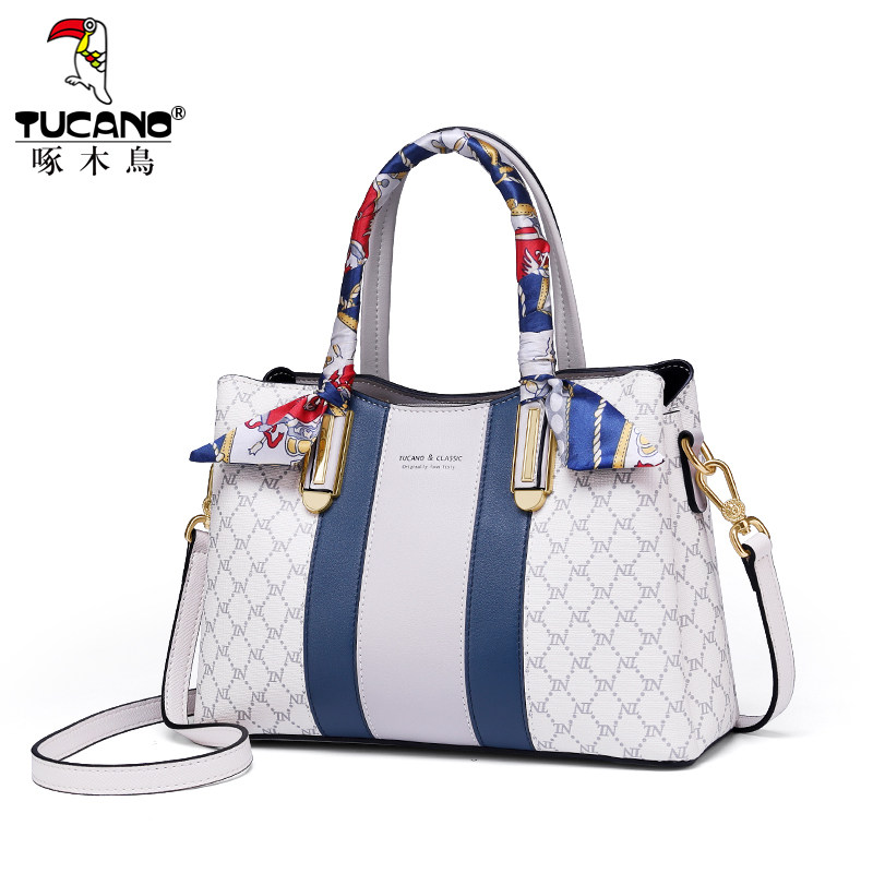 啄木鸟2023新款女士大容量斜挎包 彦阁服饰女士包袋