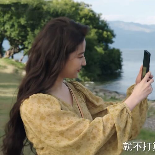 刘亦菲明星同款碎花连衣裙女2026春夏季新款长袖印花V领裙子显瘦 - 图0