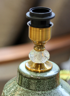 新品浮雕陶瓷台灯卧室床头灯具灯饰简约家居摆件高档酒店用品