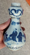 High imitation ancient Ming Dynasty empty white period green flower figure ceramic garlic head bottle old stock the same as firewood kiln flavor origin to take stock price