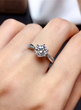 1克拉d色超白vvs净度3ex爆闪钻戒