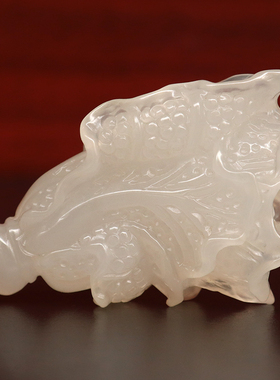 白菜手把件百财把玩件桂林鸡血玉石贵妃料冰绿款57*34*24mm 42g