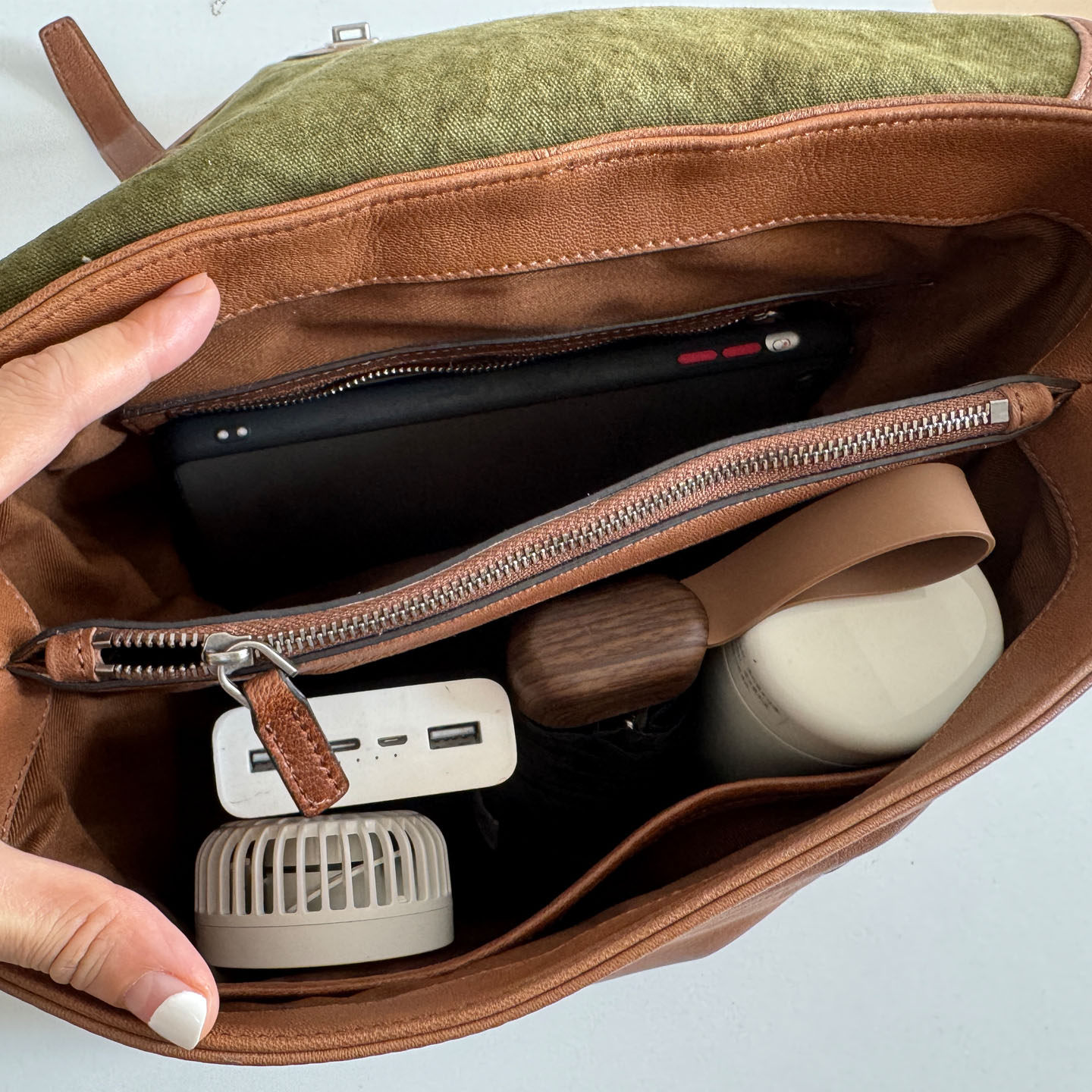 2025新款真皮女包~慵懒松弛时尚复古水染植鞣羊皮双肩包旅行背包,淘宝优惠券,粉丝福利购,淘宝优惠卷