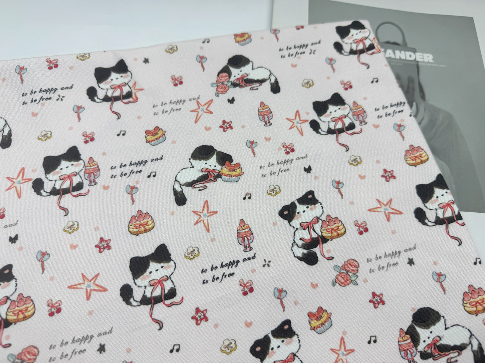 （版权花色）全棉8安帆布高密粉底黑猫包包桌布背带裤外套面料,淘宝优惠券,粉丝福利购,淘宝优惠卷