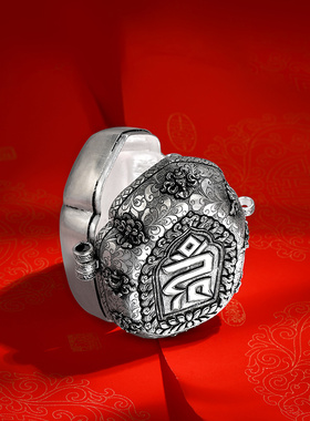 S990纯银嘎乌盒藏式可打开装物件民族风纯银做旧嘎乌盒子吊坠随身